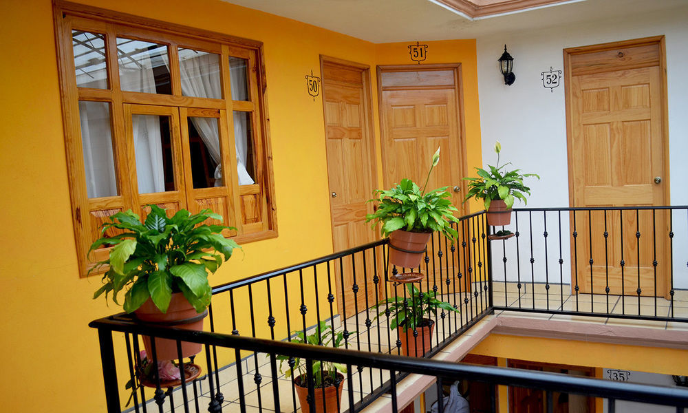 Hotel Posada Camelinas Pátzcuaro Exterior foto